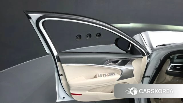 Genesis The New G70 id 4959336 из Кореи 17