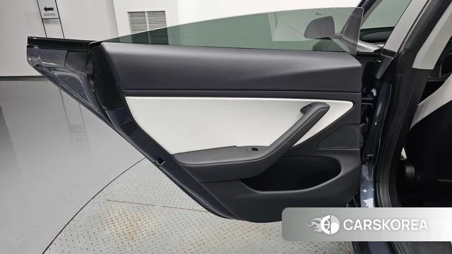Tesla Model 3 id 5040907 из Кореи 17