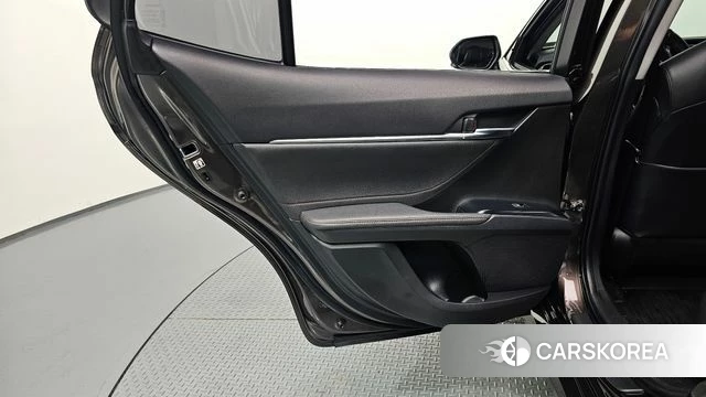 Toyota Camry (XV70) id 5014058 из Кореи 17