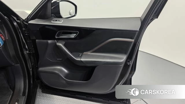 Jaguar F-PACE id 4900281 из Кореи 17