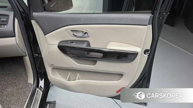 Kia The New Carnival id 5029148 из Кореи 17