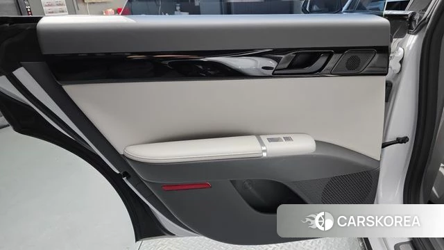 Hyundai Grandeur (GN7) id 4996259 из Кореи 17