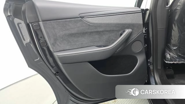 Tesla Model Y id 4897546 из Кореи 17