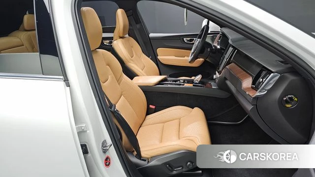 Volvo XC60 second Generation id 4906655 из Кореи 17