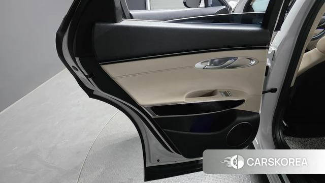Genesis GV70 id 4997758 из Кореи 17
