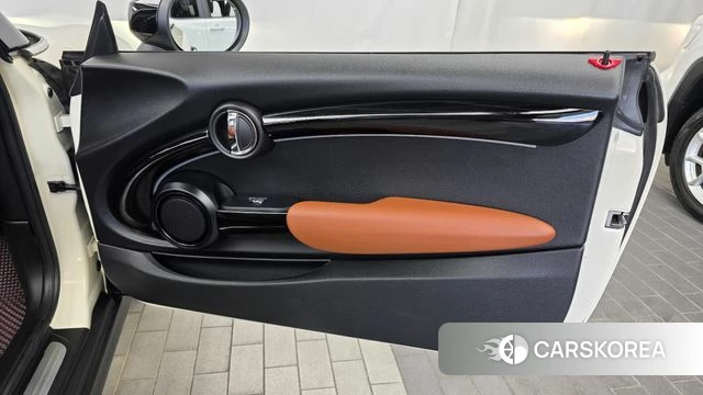 Mini Cooper S Convertible id 4899468 из Кореи 17