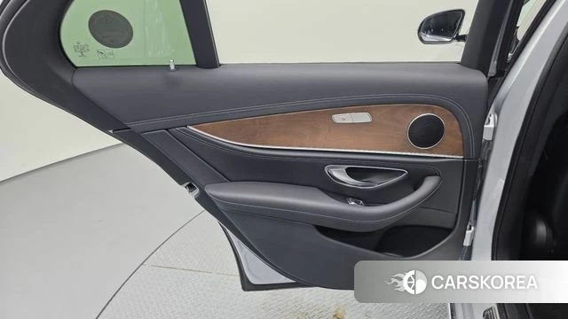 Mercedes-Benz E-Class W213 id 4982737 из Кореи 17