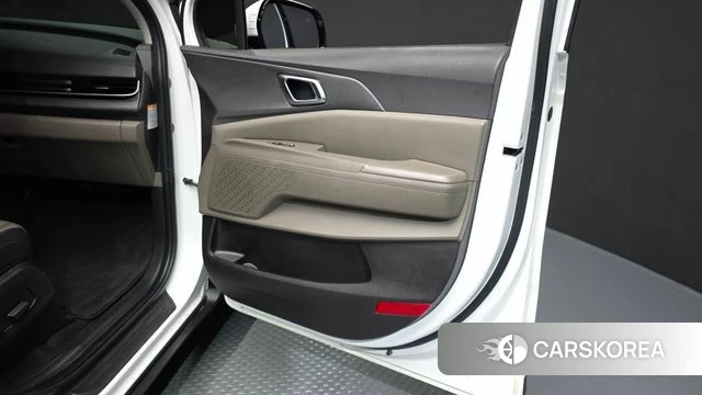 Kia The New Carnival 4th Generation id 5039388 из Кореи 17