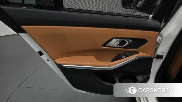BMW 3 Series (G20) id 4935271 из Кореи 17