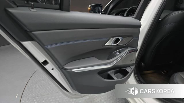 BMW 3 Series (G20) id 4997788 из Кореи 17