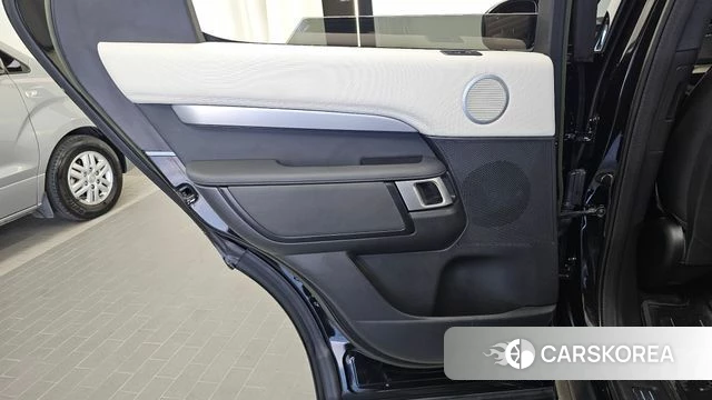 Land Rover Discovery 5 id 5046538 из Кореи 17