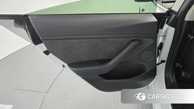 Tesla Model 3 id 5022572 из Кореи 17