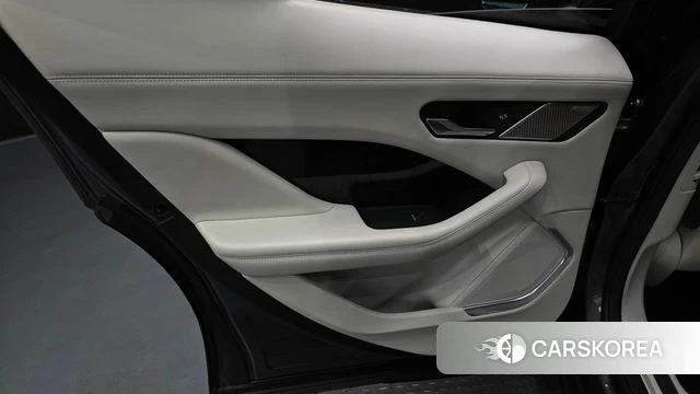 Jaguar I-PACE id 4993219 из Кореи 17