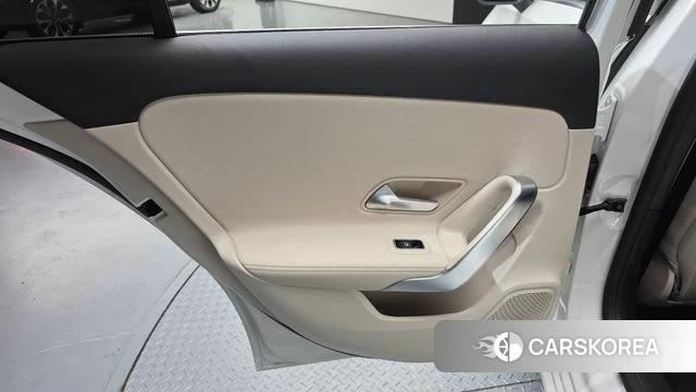 Mercedes-Benz A-Class W177 id 4980542 из Кореи 17