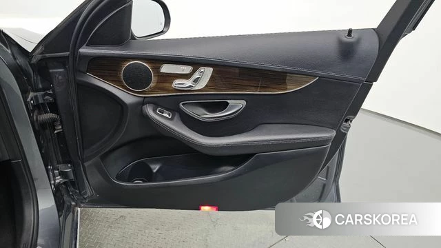 Mercedes-Benz C-Class W205 id 5019053 из Кореи 17