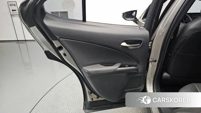 Lexus UX250h id 4987811 из Кореи 17
