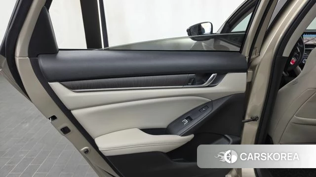 Honda Accord 10th Generation id 4967731 из Кореи 17