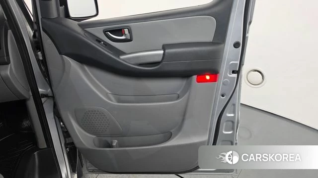 Hyundai The New Grand Starex id 4992918 из Кореи 17
