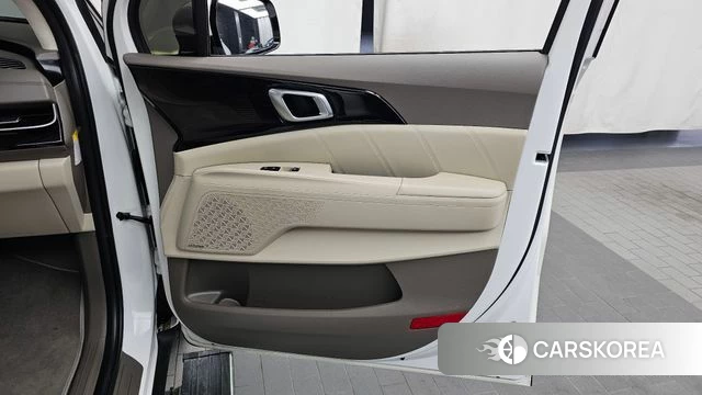 Kia The New Carnival 4th Generation id 4957684 из Кореи 17