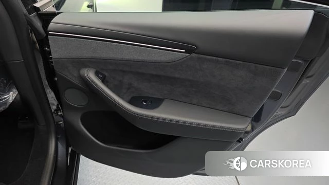Tesla Model Y id 4934450 из Кореи 17
