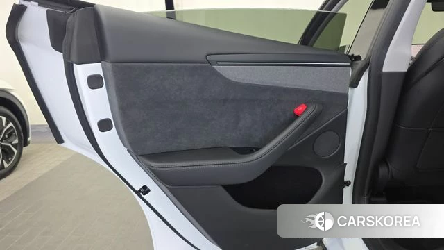 Tesla Model Y id 4995407 из Кореи 17