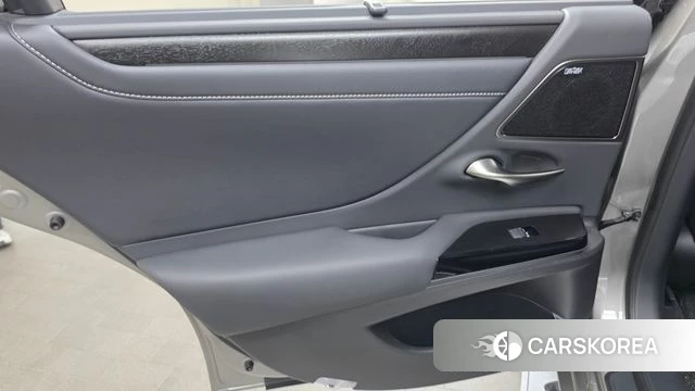 Lexus ES300h 7th generation id 4975821 из Кореи 17