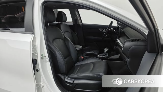 Kia The New K3 2nd generation id 4950683 из Кореи 18