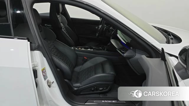 Audi e-Tron GT id 5027930 из Кореи 18