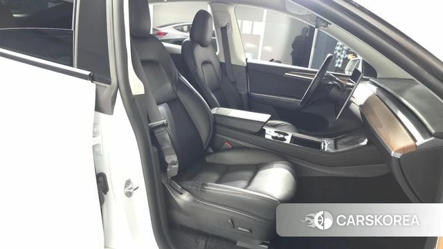 Tesla Model Y id 4996705 из Кореи 18
