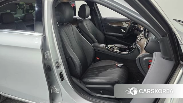 Mercedes-Benz E-Class W213 id 4982737 из Кореи 18