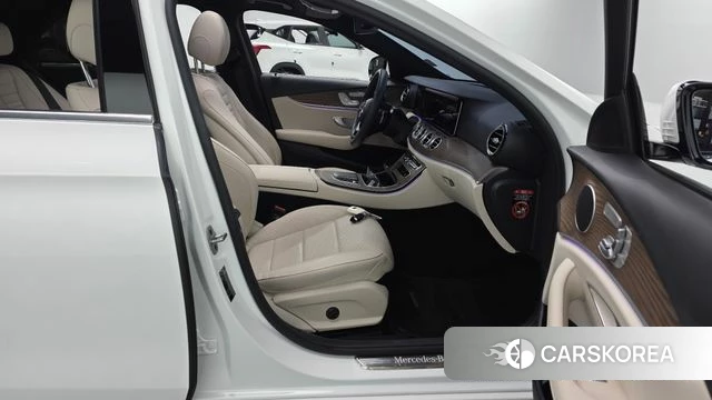 Mercedes-Benz E-Class W213 id 5027175 из Кореи 18