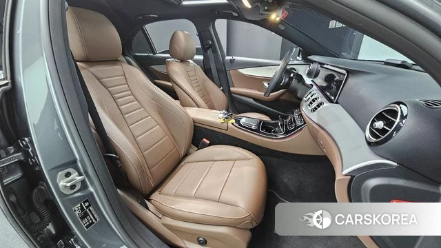 Mercedes-Benz E-Class W213 id 4922984 из Кореи 18