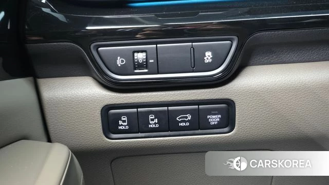 Kia The New Carnival 4th Generation id 5011190 из Кореи 18