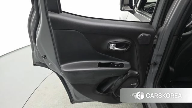 Jeep Renegade id 4992090 из Кореи 18