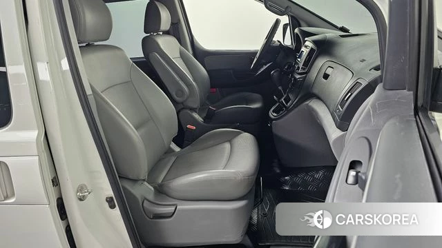 Hyundai The New Grand Starex id 5041298 из Кореи 18