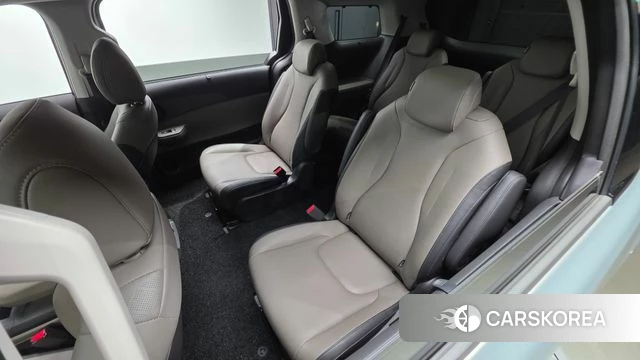 Kia The New Carnival 4th Generation id 5039306 из Кореи 18