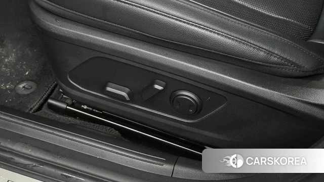 Hyundai Grandeur (GN7) id 4720399 из Кореи 18