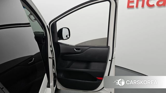 Hyundai Staria id 5015886 из Кореи 18