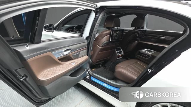BMW 7 Series (G11) id 5047605 из Кореи 18