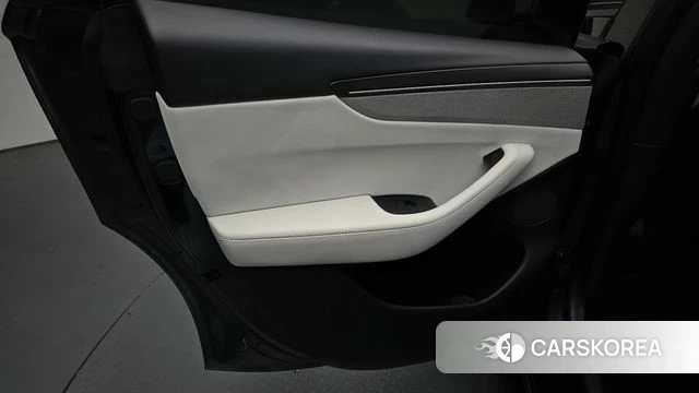 Tesla Model Y id 4995254 из Кореи 18