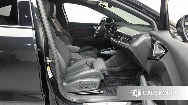 Audi Q4 e-Tron (F4) id 5033309 из Кореи 18