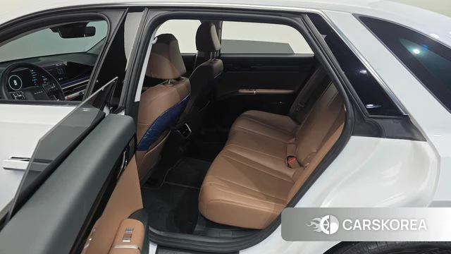 Hyundai Grandeur (GN7) id 4950365 из Кореи 18