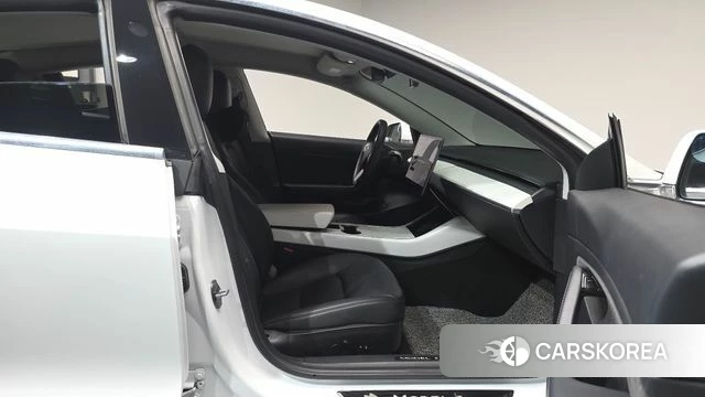 Tesla Model 3 id 4899858 из Кореи 18