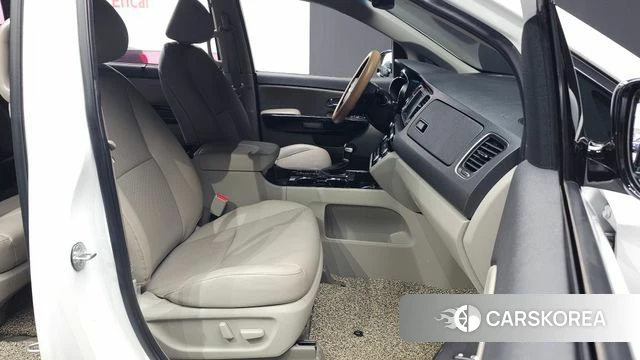 Kia The New Carnival id 4998745 из Кореи 18