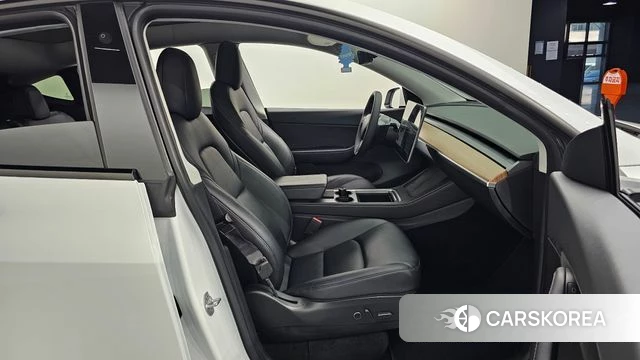 Tesla Model Y id 4671768 из Кореи 18