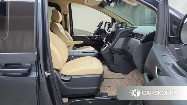 Hyundai Staria id 4950641 из Кореи 18