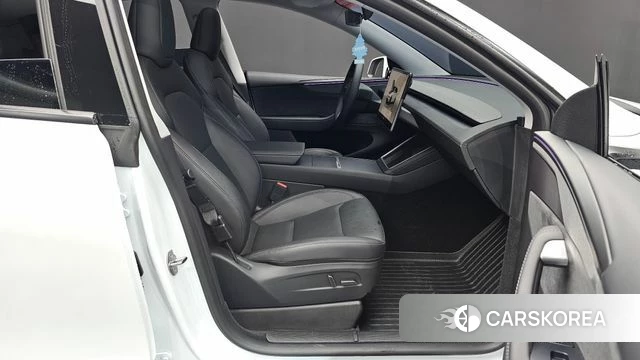 Tesla Model Y id 4752772 из Кореи 18