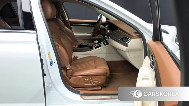 Genesis G90 id 5003111 из Кореи 18