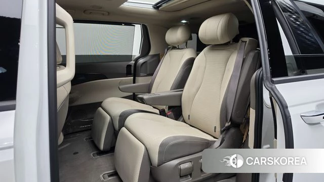 Kia The New Carnival 4th Generation id 4941336 из Кореи 18