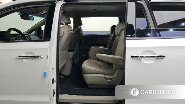 Kia The New Carnival id 4987946 из Кореи 18